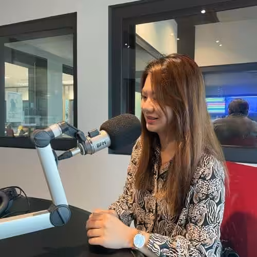 Jaceme Chuah live in the Ai FM radio studio